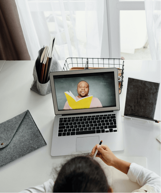 girl with laptop